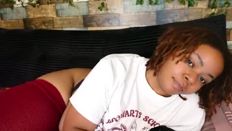 Snapshot of khayaparker chatting on 9, 10, 2025 Khaya online show from 9, 10, 2025