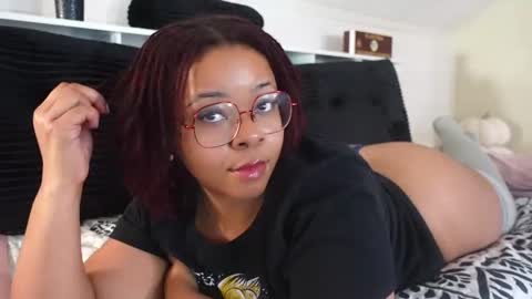 Khaya online show from 10, 11, 2025