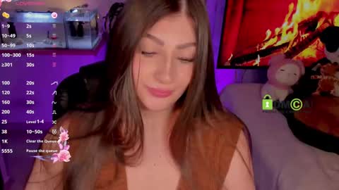 Snapshot of khionebesset chatting on 29, 12, 2024 Khi.  online show from 29, 12, 2024