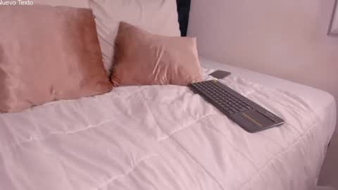 Snapshot of khloe_cutee chatting on 16, 4, 2026 Khloe Cute online show from 16, 4, 2026