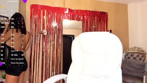 Snapshot of khloe_houston chatting on 27, 12, 2024 Khloe online show from 27, 12, 2024