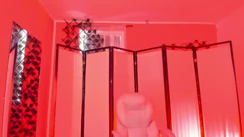 Snapshot of khloe_houston chatting on 15, 9, 2025 Khloe online show from 15, 9, 2025