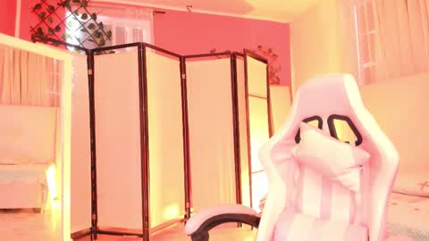 Snapshot of khloe_houston chatting on 22, 10, 2025 Khloe online show from 22, 10, 2025