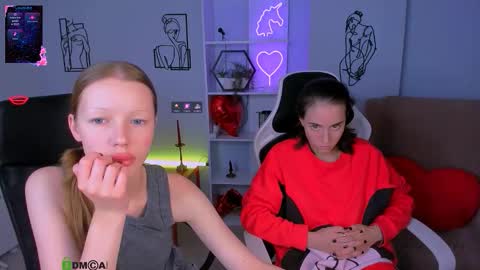 Snapshot of khloebeauty chatting on 12, 10, 2025 khloebeauty online show from 12, 10, 2025