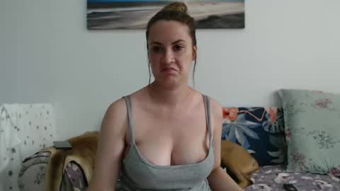 Snapshot of khrysssarah chatting on 25, 9, 2025 Sarah online show from 25, 9, 2025