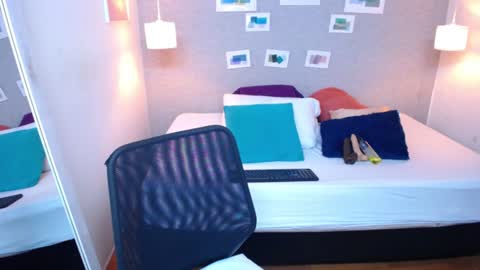 Snapshot of kiara_evanss chatting on 20, 12, 2024 Kiara online show from 20, 12, 2024