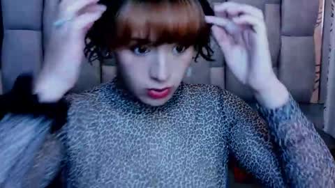 Snapshot of kiara_fox__ chatting on 14, 12, 2025 KIARA FOX online show from 14, 12, 2025