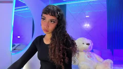 Snapshot of kiara_lovelyy chatting on 23, 4, 2026 Kiara online show from 23, 4, 2026