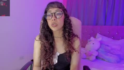Snapshot of kiara_lovelyy chatting on 20, 5, 2026 Kiara online show from 20, 5, 2026