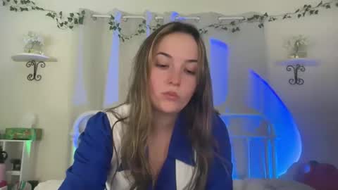 Snapshot of kiaraxoxo chatting on 1, 11, 2025 Kiara online show from 1, 11, 2025