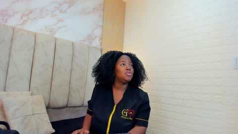 Snapshot of kiarazafira chatting on 17, 9, 2025 kiarazafira online show from 17, 9, 2025
