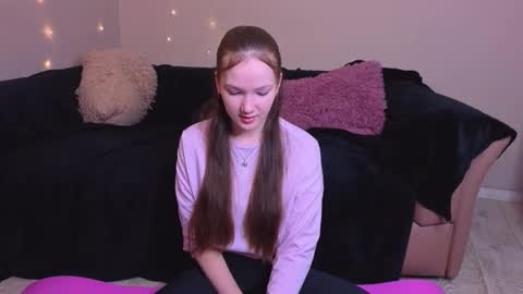 Melvi online show from 3, 12, 2025