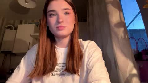 Snapshot of kierstentates chatting on 14, 3, 2026 Ola my name is Lissa Lets hit 10 Thumbs Up together online show from 14, 3, 2026