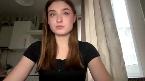 Snapshot of kierstentates chatting on 17, 3, 2026 Ola my name is Lissa Lets hit 10 Thumbs Up together online show from 17, 3, 2026