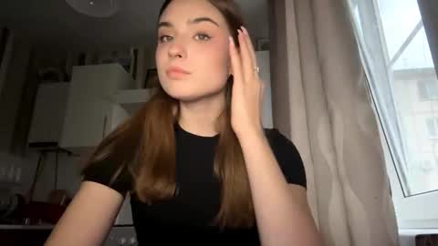 Snapshot of kierstentates chatting on 29, 3, 2026 Ola my name is Lissa Lets hit 10 Thumbs Up together online show from 29, 3, 2026