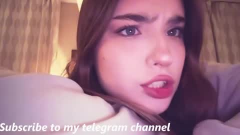 Snapshot of kierstentates chatting on 15, 4, 2026 Ola my name is Lissa Lets hit 10 Thumbs Up together online show from 15, 4, 2026