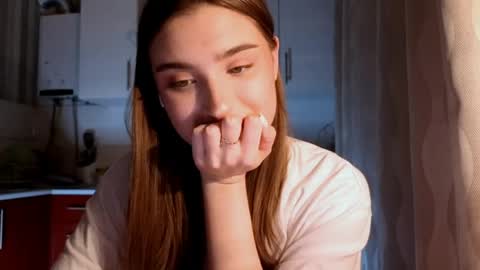 Snapshot of kierstentates chatting on 15, 4, 2026 Ola my name is Lissa Lets hit 10 Thumbs Up together online show from 15, 4, 2026