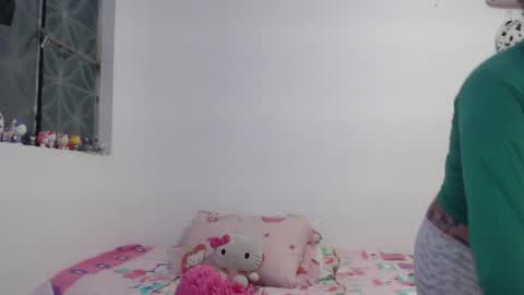 Snapshot of kiimy_to chatting on 16, 5, 2026 Nezumy Rey online show from 16, 5, 2026