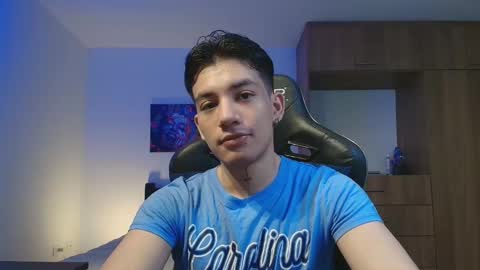 Snapshot of kikeruiz_19 chatting on 18, 10, 2025 kikeruiz 19 online show from 18, 10, 2025