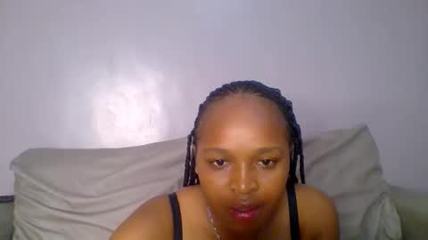 Snapshot of kiki_beby chatting on 22, 4, 2026 Angela online show from 22, 4, 2026