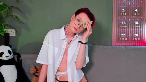 Snapshot of kiki_blue_eyes chatting on 15, 1, 2025 kiki_blue_eyes online show from 15, 1, 2025