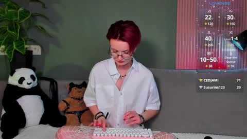 Snapshot of kiki_blue_eyes chatting on 15, 1, 2025 kiki_blue_eyes online show from 15, 1, 2025