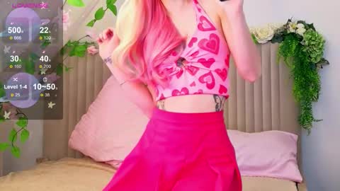 Snapshot of kiki_blue_eyes chatting on 9, 10, 2025 kiki_blue_eyes online show from 9, 10, 2025