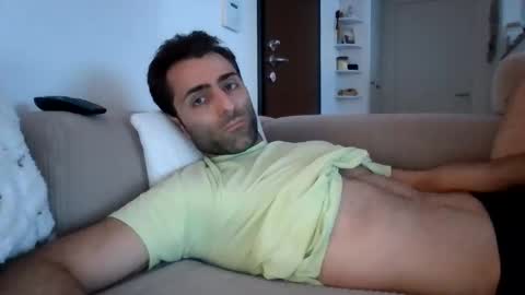 Snapshot of kikkus01 chatting on 1, 5, 2026 kikkus01 online show from 1, 5, 2026