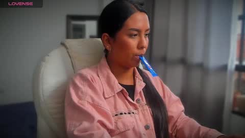 Snapshot of killaa01 chatting on 10, 2, 2025 Alejandra online show from 10, 2, 2025