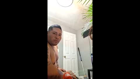 kiloflores124 online show from 22, 12, 2025