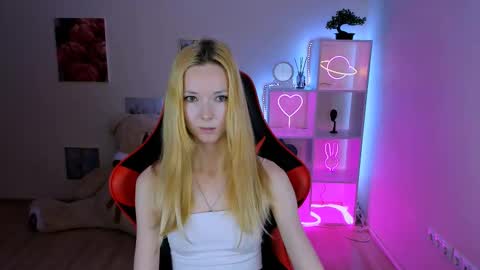 kim_boyd online show from 17, 2, 2025