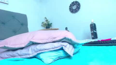 Snapshot of kim_clarck1 chatting on 4, 2, 2025 Kim online show from 4, 2, 2025