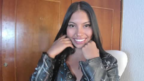 Snapshot of kim_johnsson chatting on 22, 12, 2024 kim online show from 22, 12, 2024