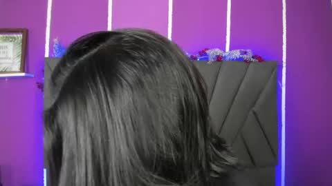 Snapshot of kim_johnsson chatting on 5, 3, 2025 kim online show from 5, 3, 2025