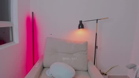 Snapshot of kim_lian2 chatting on 9, 4, 2026 Kim Lian online show from 9, 4, 2026