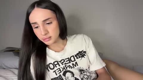 Kim Oberlin online show from 5, 3, 2026