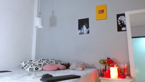 Snapshot of kimandyuk chatting on 5, 12, 2024 Kim  Yuk online show from 5, 12, 2024