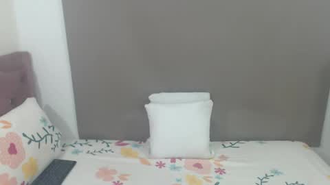 Snapshot of kimberjamesxx chatting on 8, 6, 2026 DANIELA online show from 8, 6, 2026
