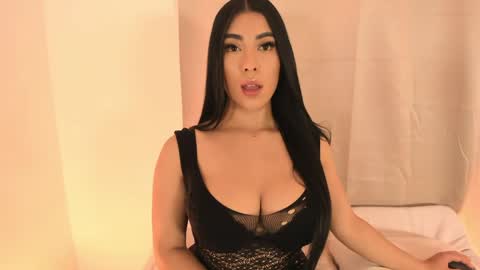Snapshot of kimberlin_cam_ chatting on 2, 5, 2026 Kimberlin online show from 2, 5, 2026