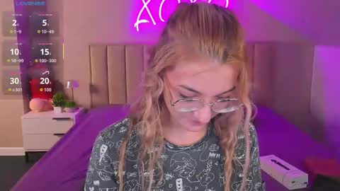 Snapshot of kimberlly_smith chatting on 30, 11, 2025 kimberlly_smith online show from 30, 11, 2025