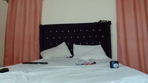 kimberly_blaze online show from 26, 1, 2025