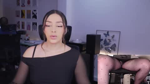 Snapshot of kimberly_clars chatting on 2, 12, 2025 Kimberly 1200-1900 GMT-5 online show from 2, 12, 2025