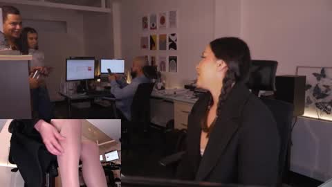 Snapshot of kimberly_clars chatting on 4, 12, 2025 Kimberly 1200-1900 GMT-5 online show from 4, 12, 2025