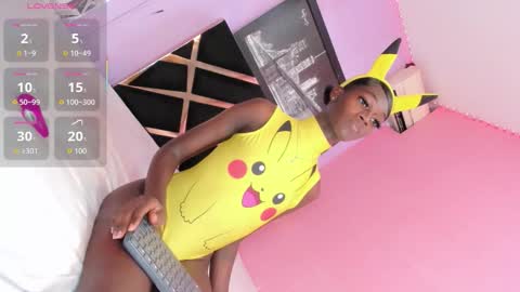 Snapshot of kimberly_ebonny chatting on 21, 11, 2025 kimberly_ebonny online show from 21, 11, 2025