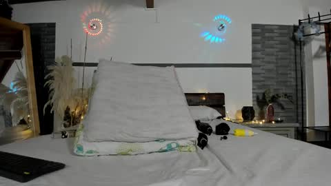 Snapshot of kimberly_lozano chatting on 2, 3, 2025 Kimberly online show from 2, 3, 2025