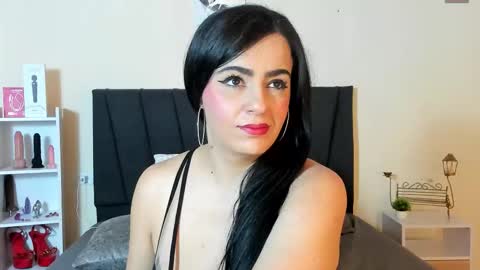 Snapshot of kimberly_lozano chatting on 17, 11, 2025 Kimberly online show from 17, 11, 2025