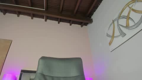 Snapshot of kimberlycoxxx chatting on 3, 3, 2025 kimberly online show from 3, 3, 2025