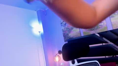 Kimberly Villalobos online show from 1, 3, 2025