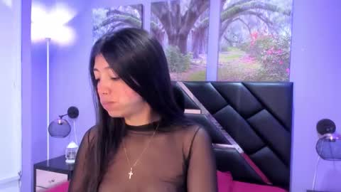 Kimberly Villalobos online show from 5, 12, 2025