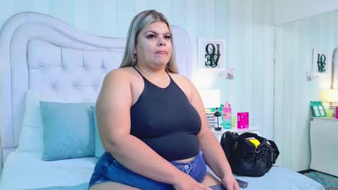 Snapshot of kimbrookss chatting on 5, 11, 2025 KimBrooks online show from 5, 11, 2025